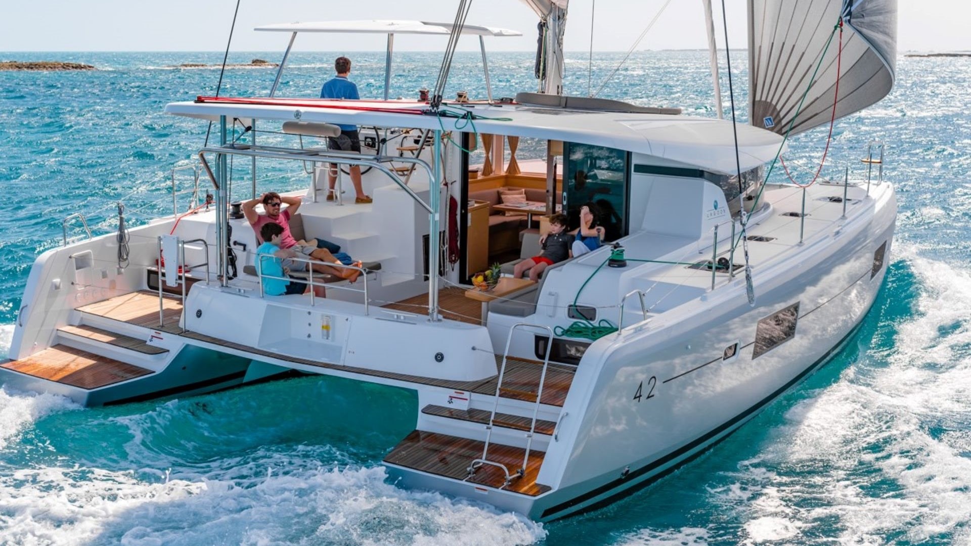 LUXURY CRUISE